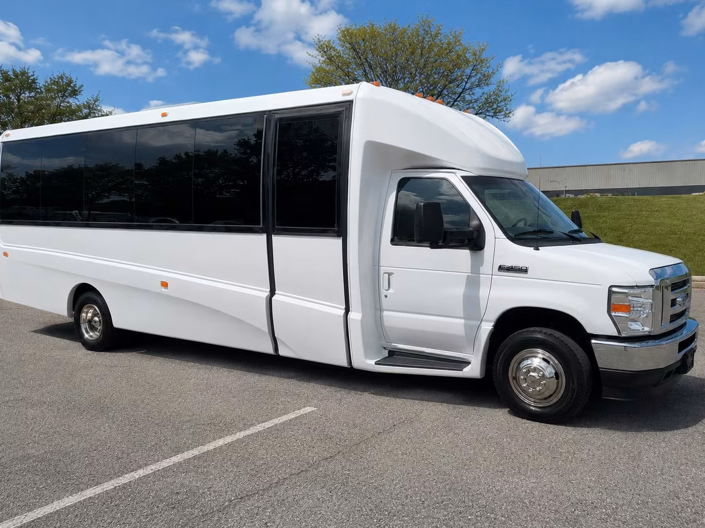 15 passenger minibus