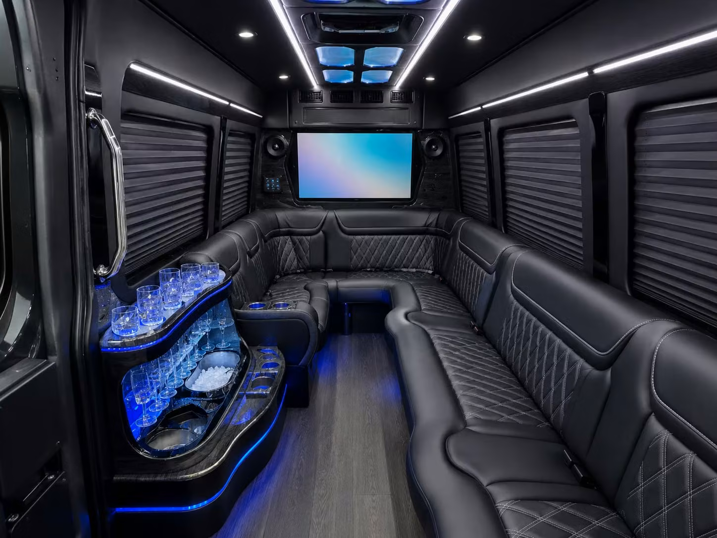 corporate team building and offsite event transportation in deerfield beach